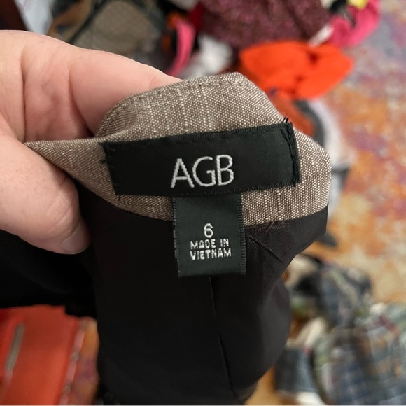 NWT AGB Brown Button Down Vest Size 6 - Picture 3 of 5